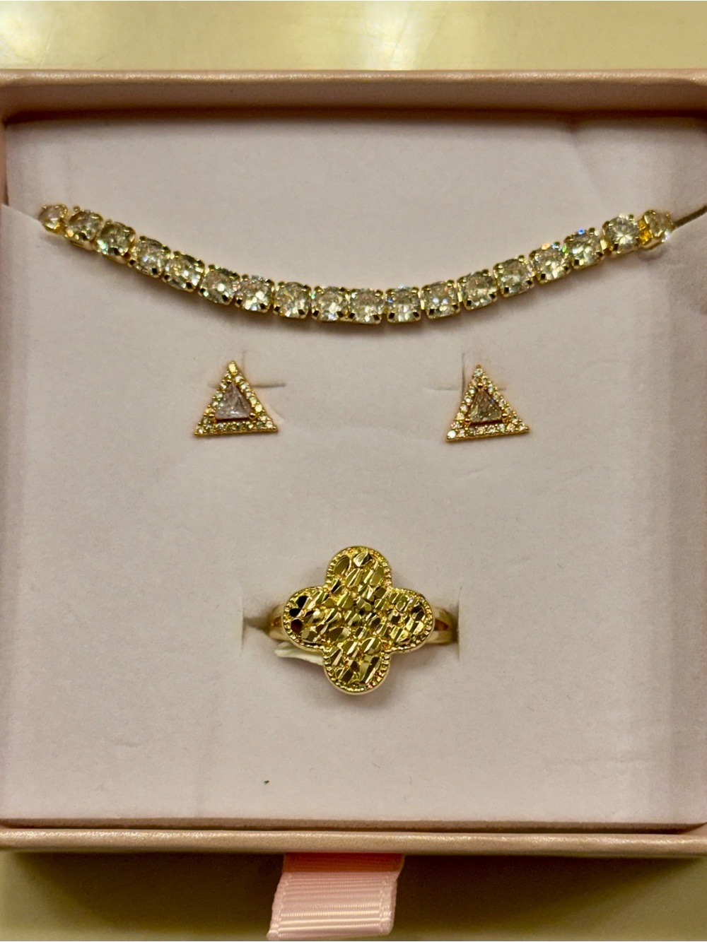 3 Piece Jewelry Gift Set clover ring, tennis bracelet, triangle stud earrings NI